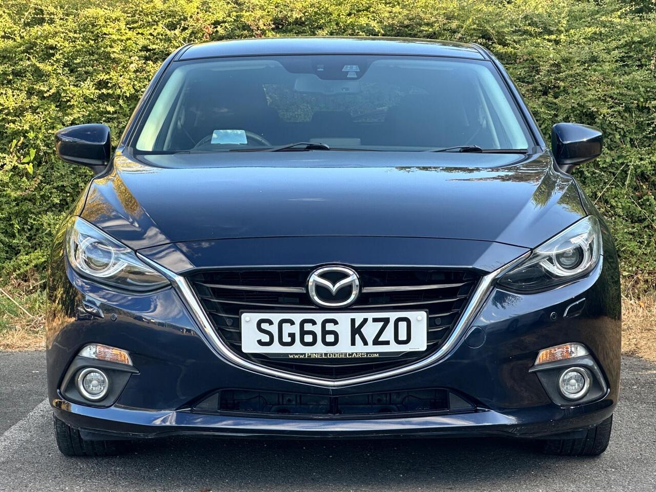 Mazda Mazda3 2.0 SKYACTIV-G Sport Nav Euro 5 (s/s) 5dr photo 2