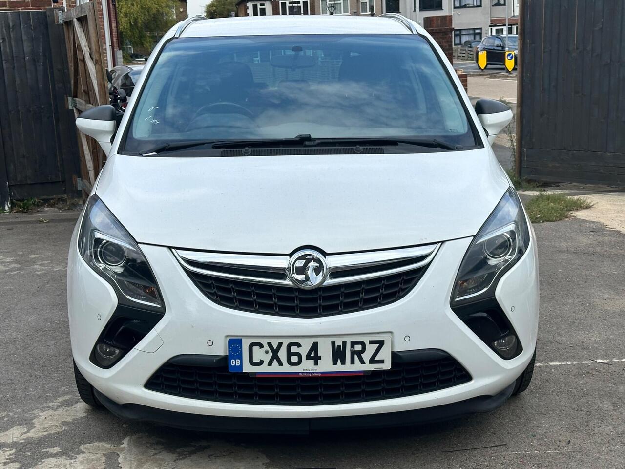 Vauxhall Zafira Tourer 1.4i Turbo SRi Euro 6 5dr photo 2