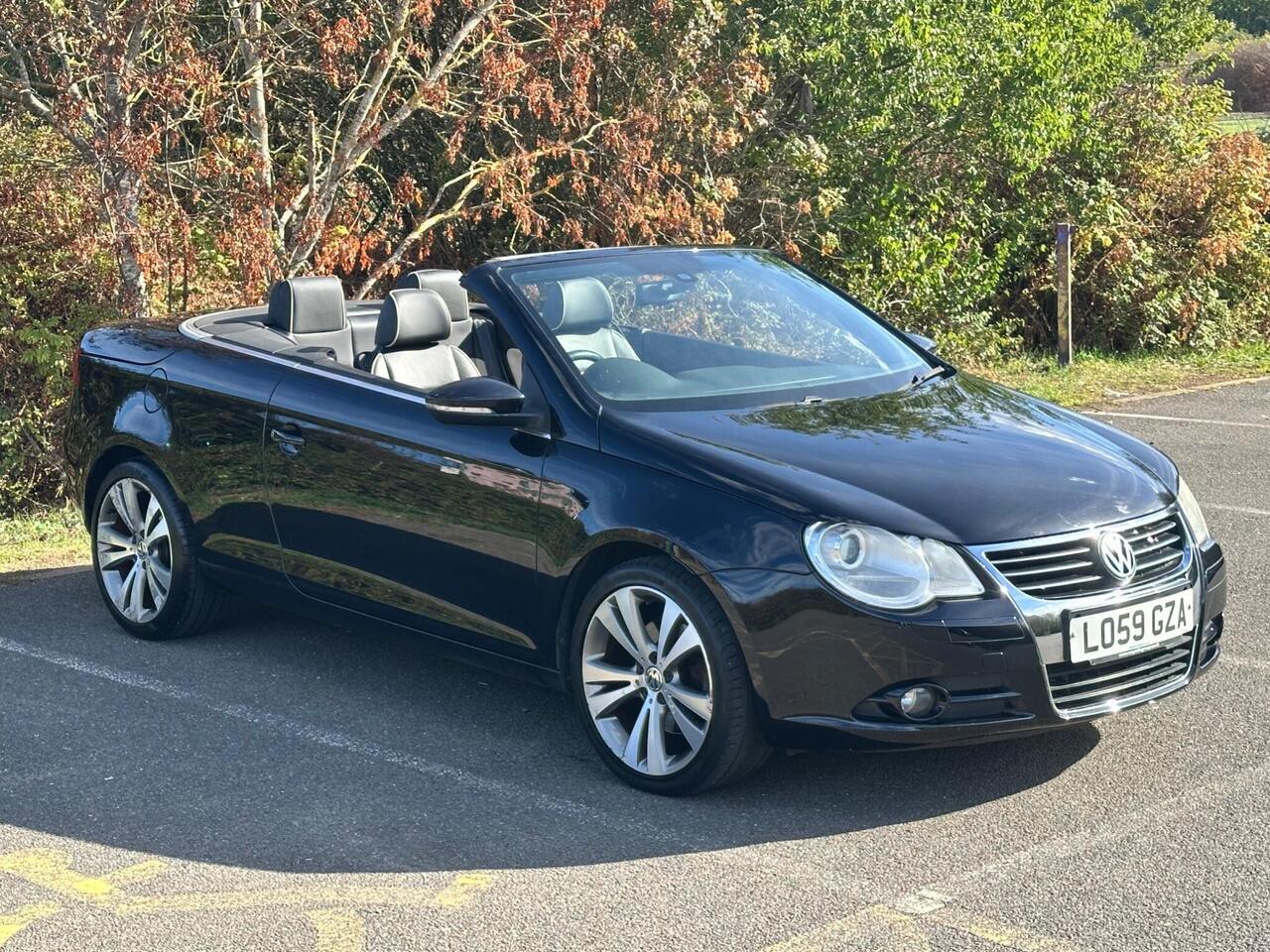 Volkswagen Eos 2.0 TSI Individual Cabriolet DSG Euro 5 2dr photo 9