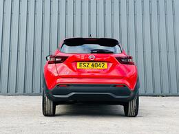 Nissan Juke photo