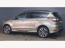 Ford Kuga photo
