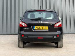 Nissan Qashqai photo