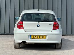 BMW 1 Series photo