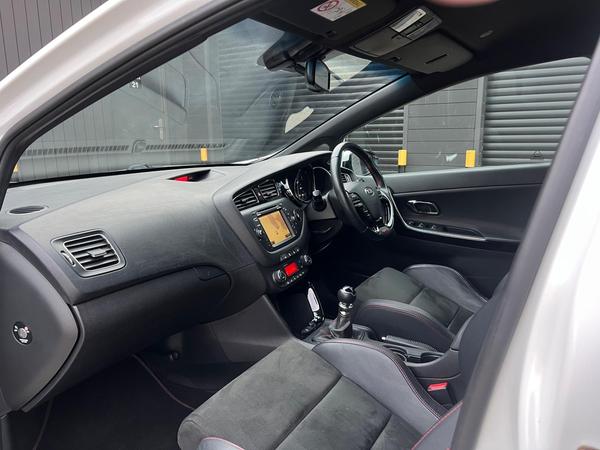 Kia Ceed 1.6 T-GDi GT Tech Euro 5 5dr - Image 3