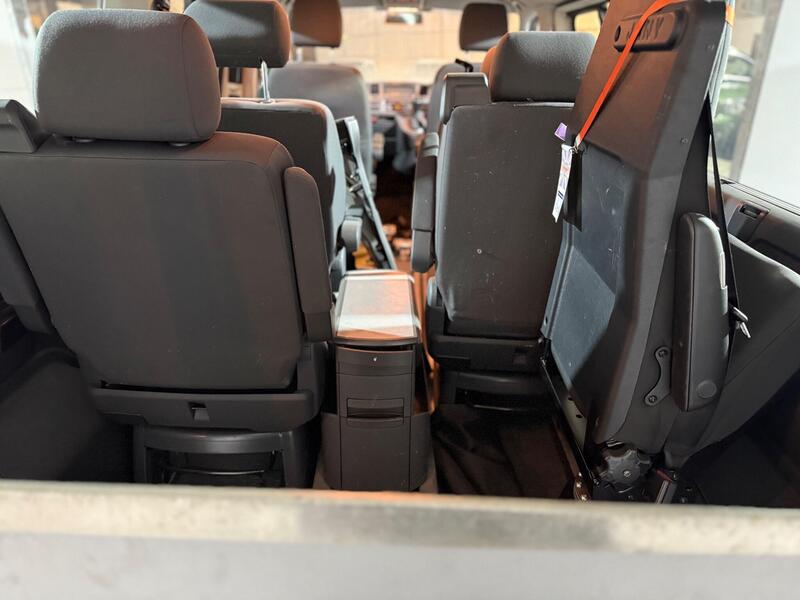 2015 Volkswagen Caravelle 2.0 TDI BlueMotion Tech SE DSG Euro 5 (s/s) 5dr