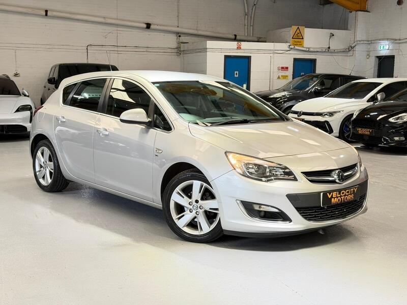 Vauxhall Astra 1.6i SRi Auto Euro 6 5dr