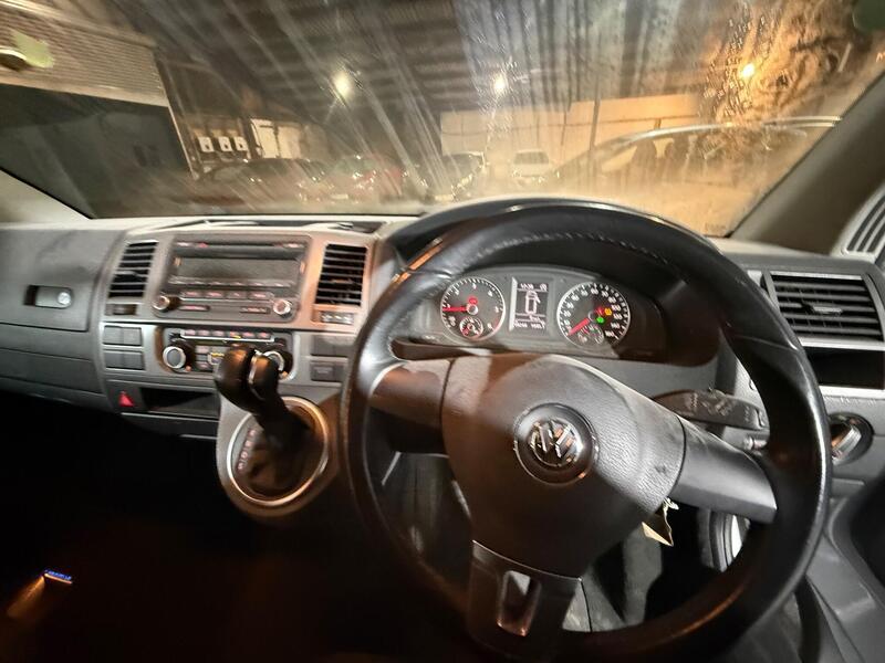 2015 Volkswagen Caravelle 2.0 TDI BlueMotion Tech SE DSG Euro 5 (s/s) 5dr