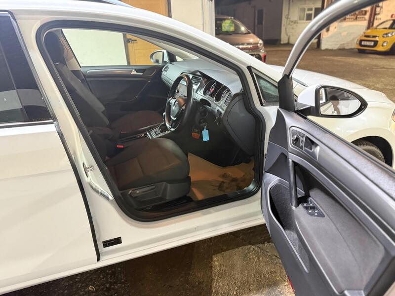 2018 Volkswagen Golf 1.4 TSI SE Nav DSG Euro 6 (s/s) 5dr