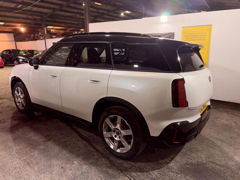 2025 MINI Countryman 1.5C MHEV Classic Auto Euro 6 (s/s) 5dr