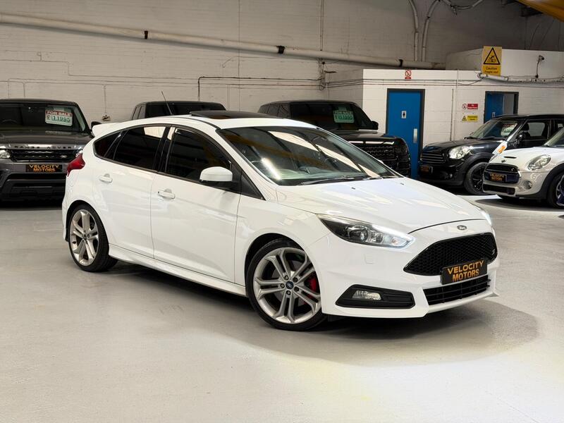 Ford Focus 2.0T EcoBoost ST-3 Euro 6 (s/s) 5dr