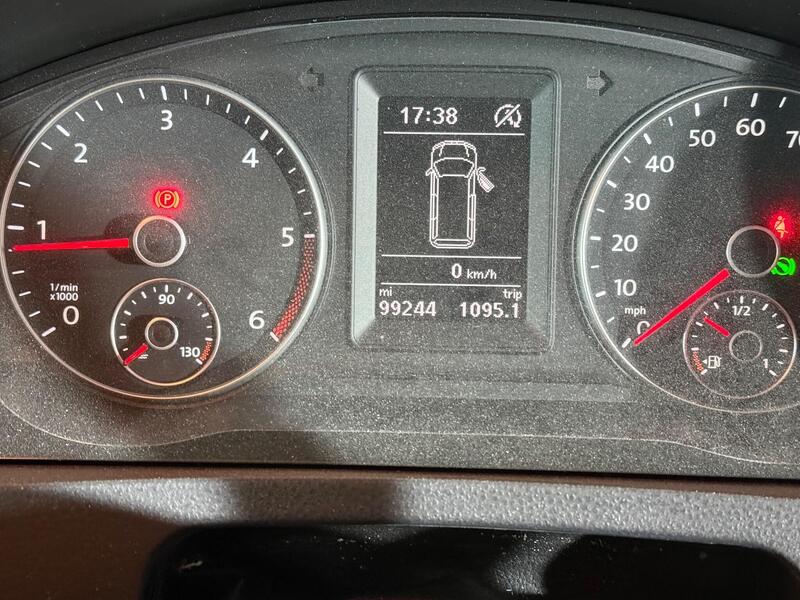 2015 Volkswagen Caravelle 2.0 TDI BlueMotion Tech SE DSG Euro 5 (s/s) 5dr