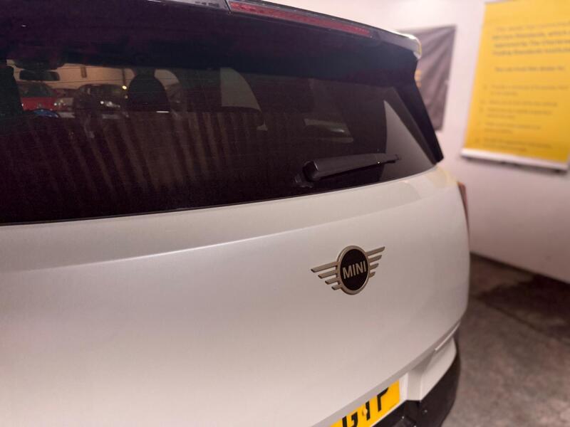 2025 MINI Countryman 1.5C MHEV Classic Auto Euro 6 (s/s) 5dr