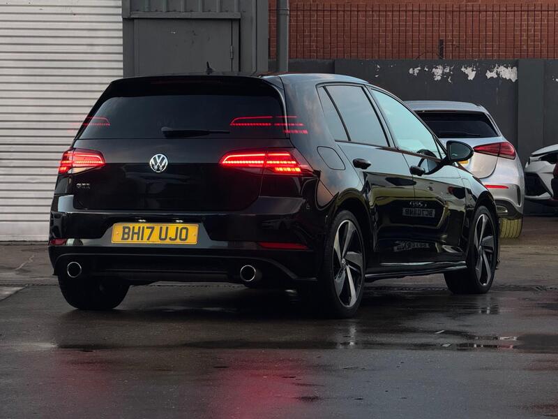 Volkswagen Golf 2.0 TSI BlueMotion Tech GTI DSG Euro 6 (s/s) 5dr image 18