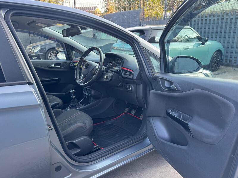 Vauxhall Corsa 1.4i ecoTEC Griffin Euro 6 5dr image 14