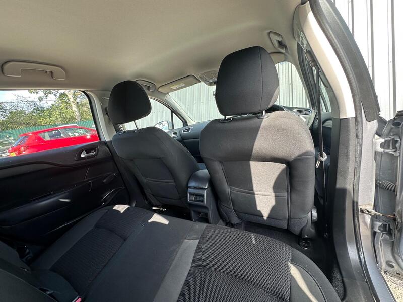 Citroen C4 photo 31