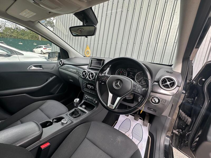 Mercedes-Benz B Class photo 28