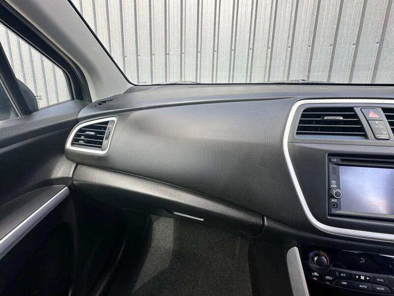 Suzuki SX4 S-Cross photo 12