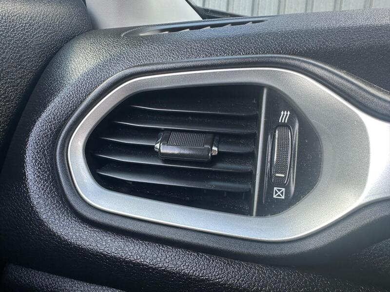 Jeep Renegade photo 19