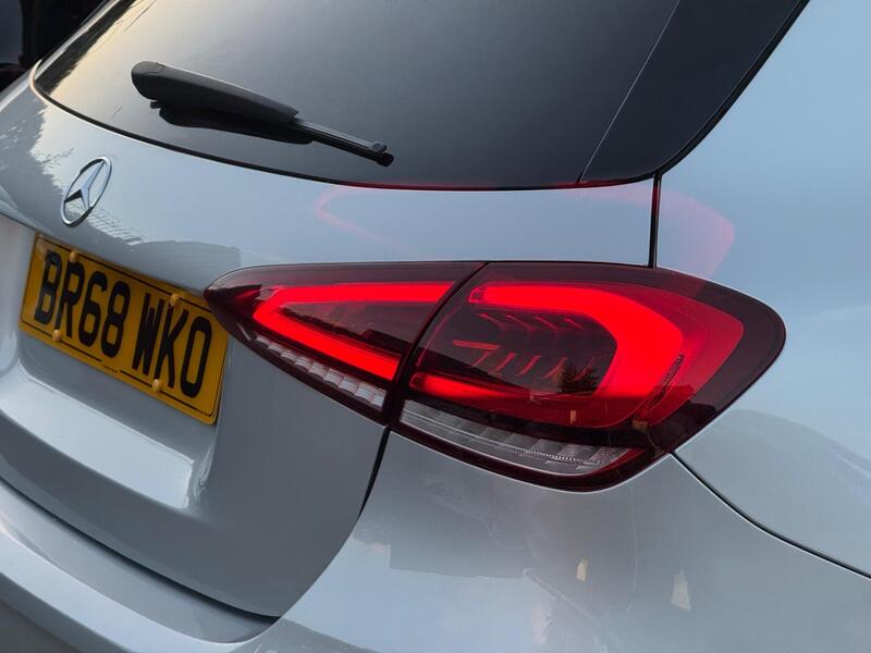 Mercedes-Benz A Class 1.3 A180 Sport 7G-DCT Euro 6 (s/s) 5dr image 34