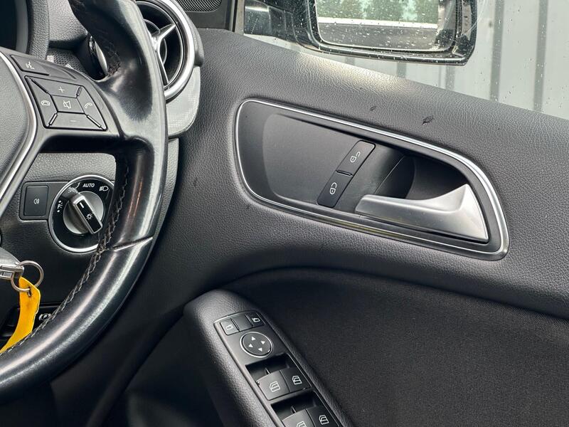 Mercedes-Benz B Class photo 23