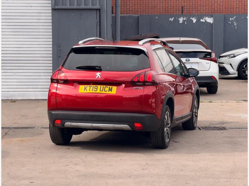 Peugeot 2008 1.2 PureTech Allure Euro 6 (s/s) 5dr image 8