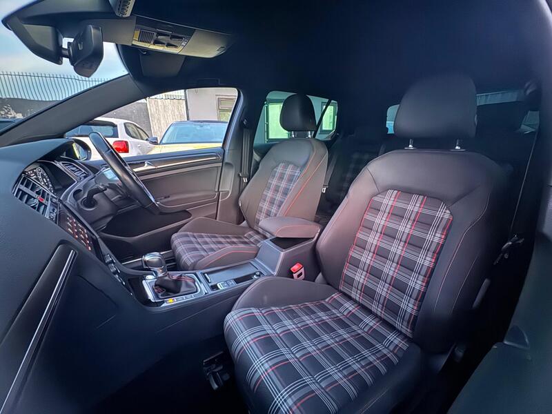 Volkswagen Golf 2.0 TSI BlueMotion Tech GTI DSG Euro 6 (s/s) 5dr image 38