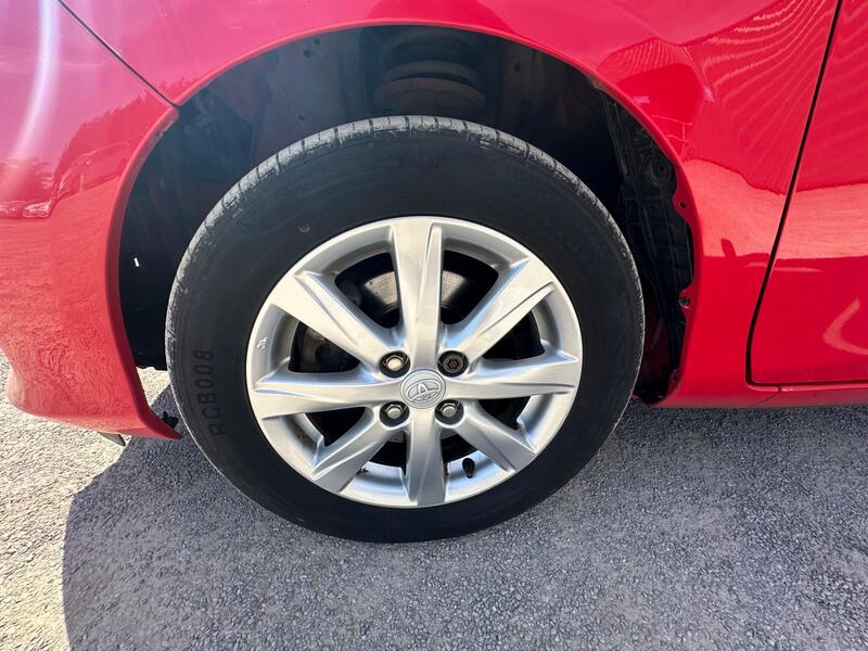 Toyota Yaris photo 21