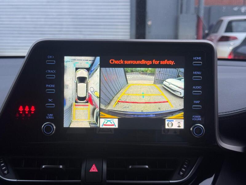 Toyota C-HR image 23