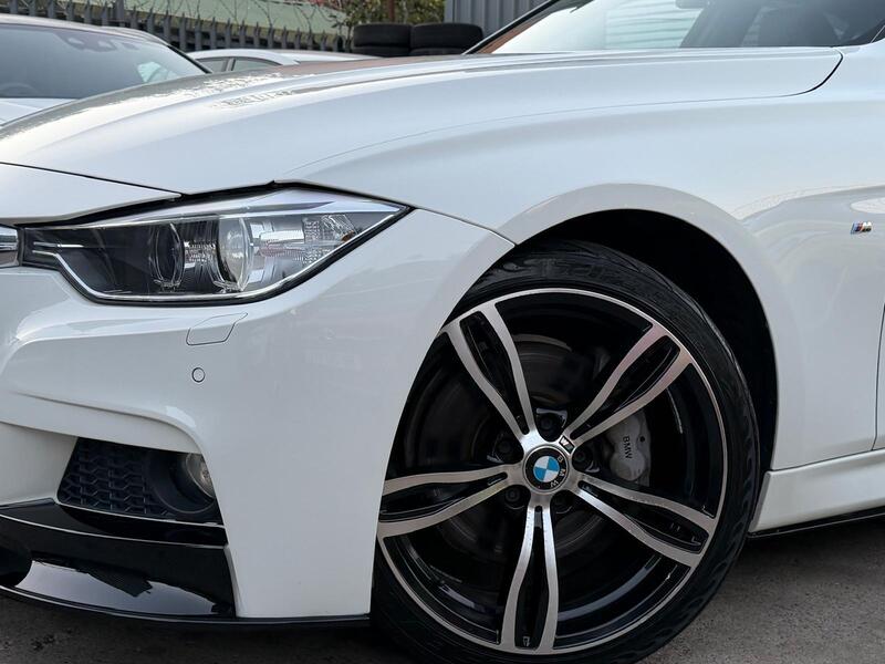 BMW 3 Series 3.0 340i M Sport Touring Auto Euro 6 (s/s) 5dr image 36