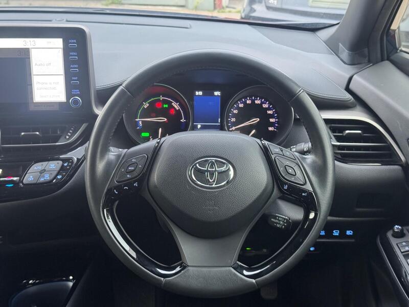 Toyota C-HR image 27
