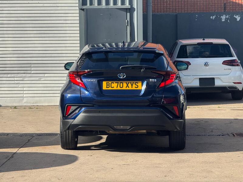 Toyota C-HR image 10