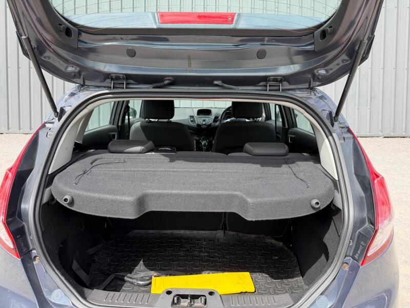 Ford Fiesta photo 39