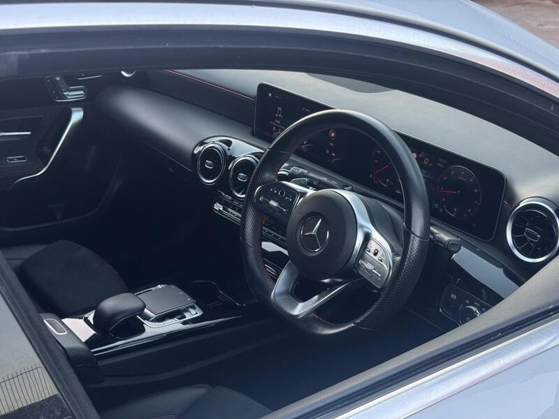 Mercedes-Benz A Class 1.3 A180 Sport 7G-DCT Euro 6 (s/s) 5dr image 15