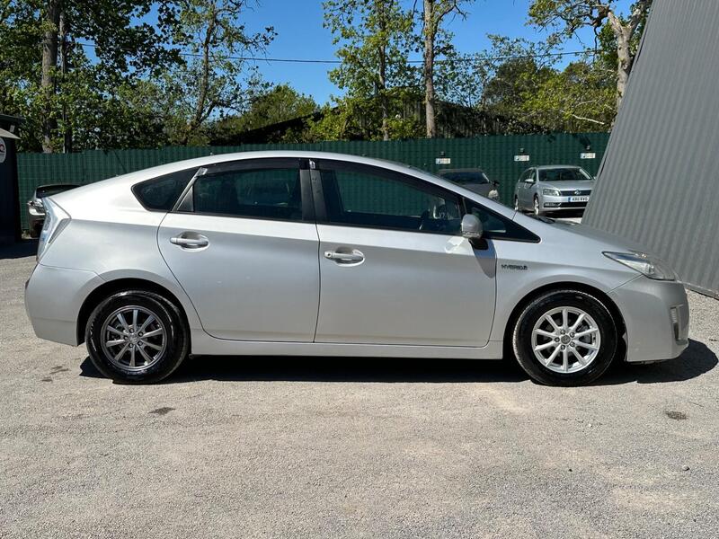 Toyota Prius photo 5