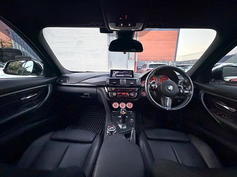 BMW 3 Series 3.0 340i M Sport Touring Auto Euro 6 (s/s) 5dr image 16
