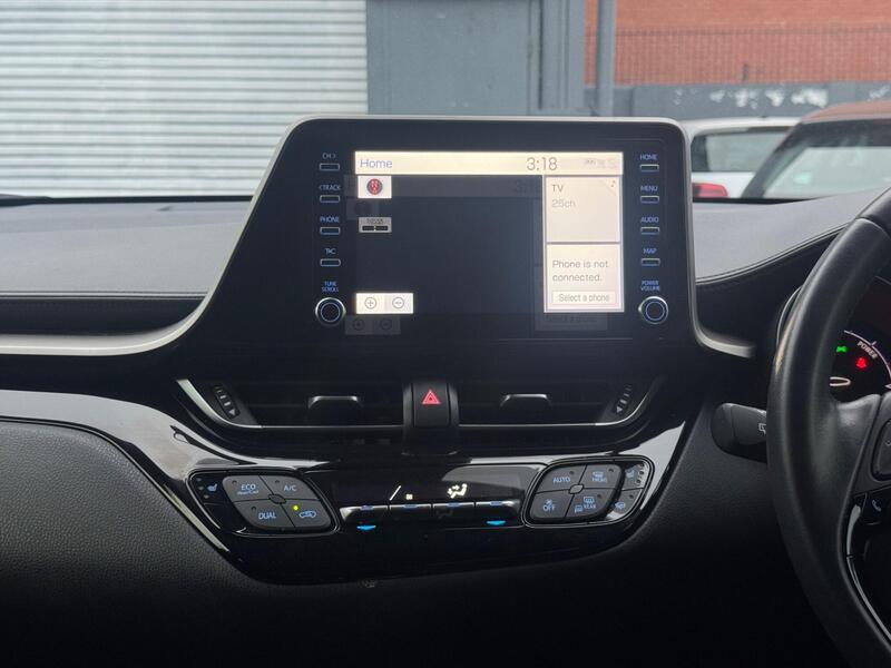 Toyota C-HR image 22