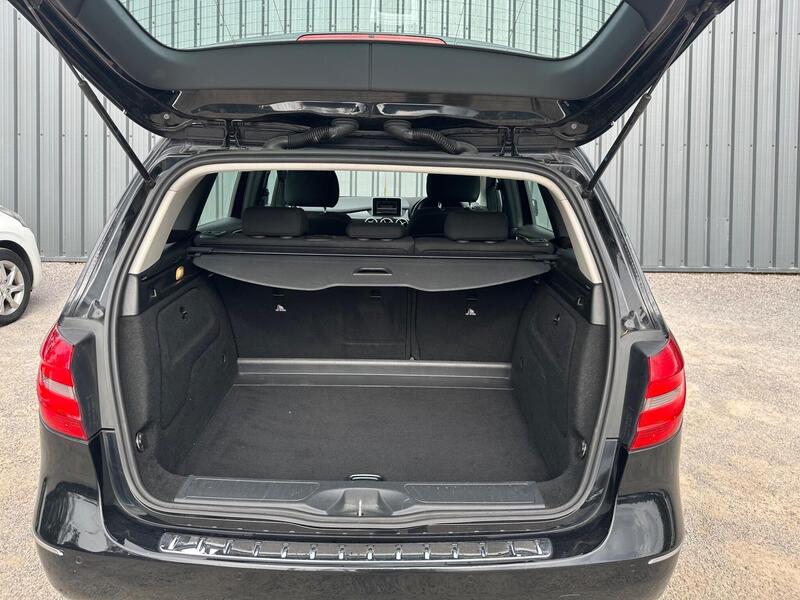 Mercedes-Benz B Class photo 42