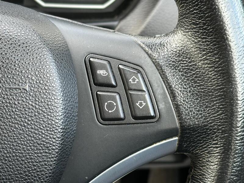 BMW 1 Series photo 14