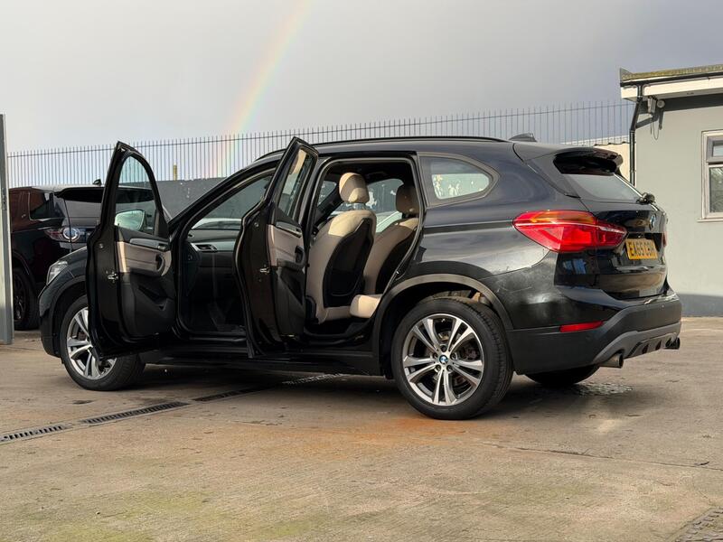 BMW X1 2.0 20i Sport Auto xDrive Euro 6 (s/s) 5dr image 17
