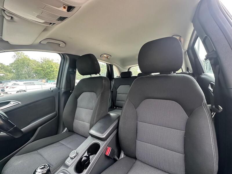 Mercedes-Benz B Class photo 33