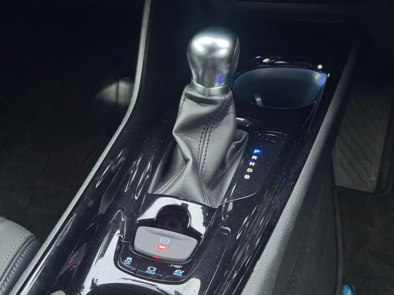 Toyota C-HR image 18