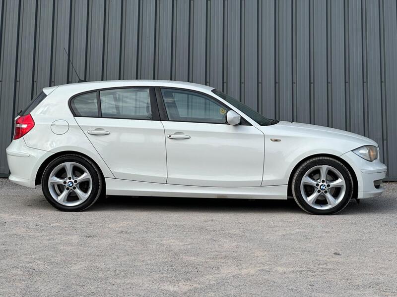 BMW 1 Series photo 5
