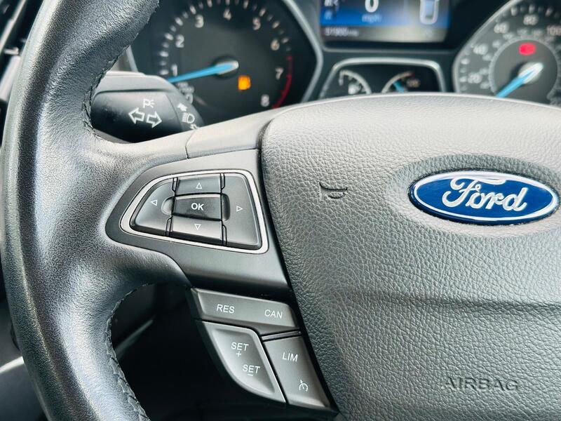 Ford Grand C-Max photo 30