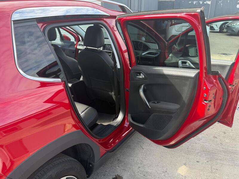 Peugeot 2008 1.2 PureTech Allure Euro 6 (s/s) 5dr image 20