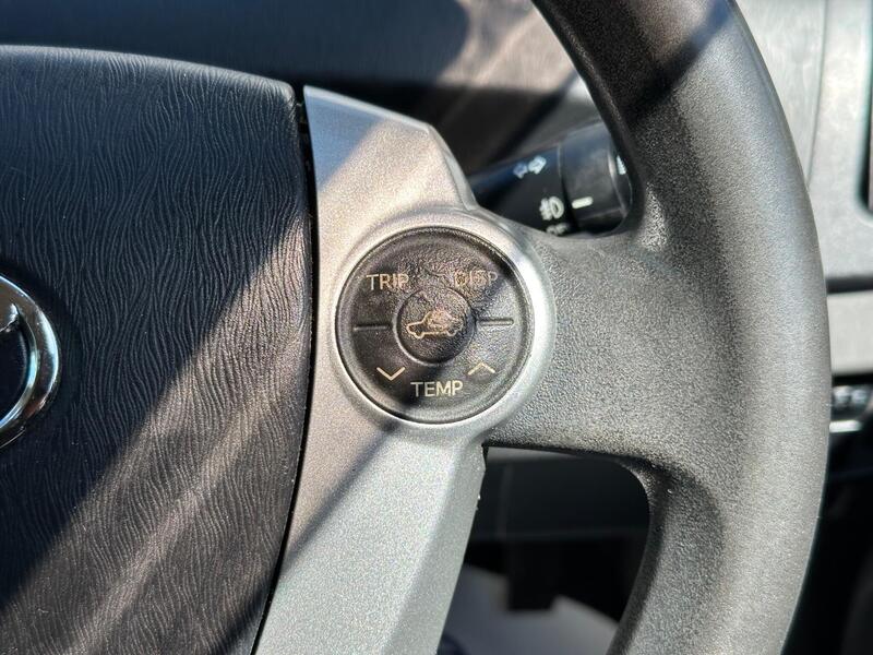 Toyota Prius photo 18
