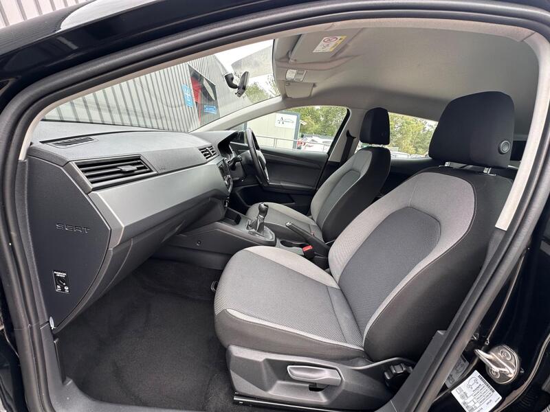 SEAT Ibiza photo 40