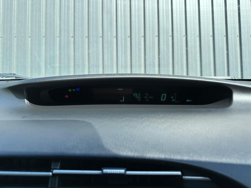 Toyota Prius photo 23