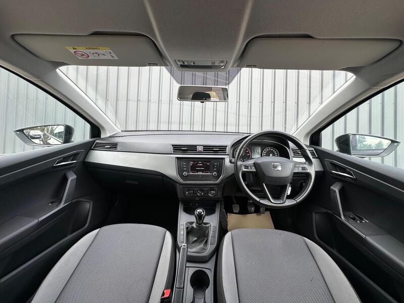 SEAT Ibiza photo 13