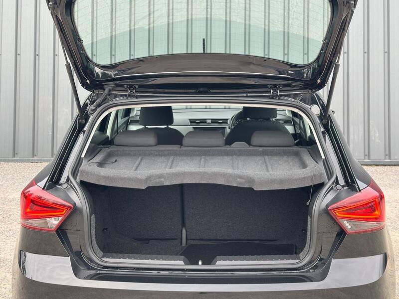 SEAT Ibiza photo 54