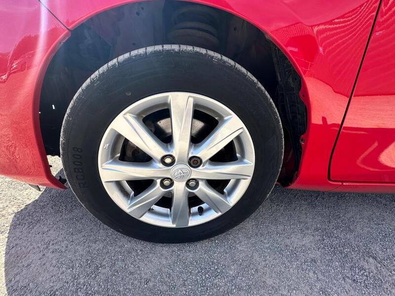 Toyota Yaris photo 20